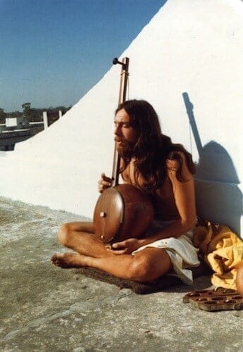 ONE TRACK HEART – Die Geschichte des Krishna Das