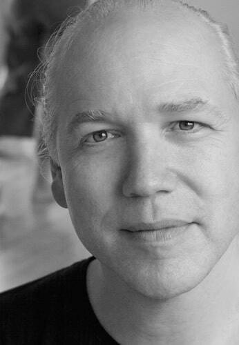 Discover your inner light: Interview mit Yogalehrer & Autor Max Strom